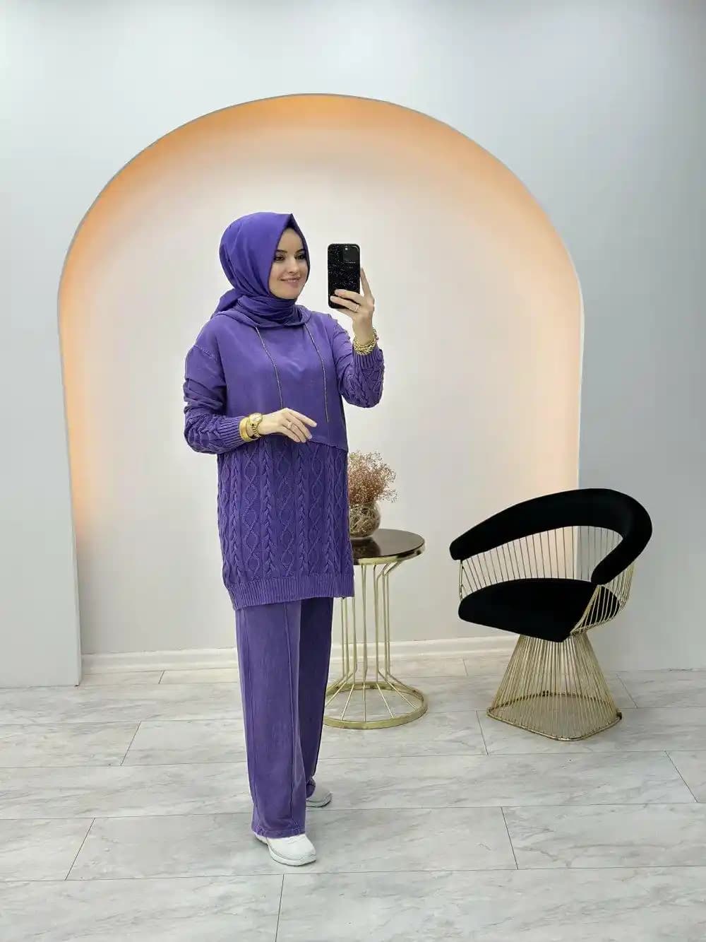 Tiriko Takımı Nedir ve Moda Dünyasında Nasıl Bir Yer Edindi