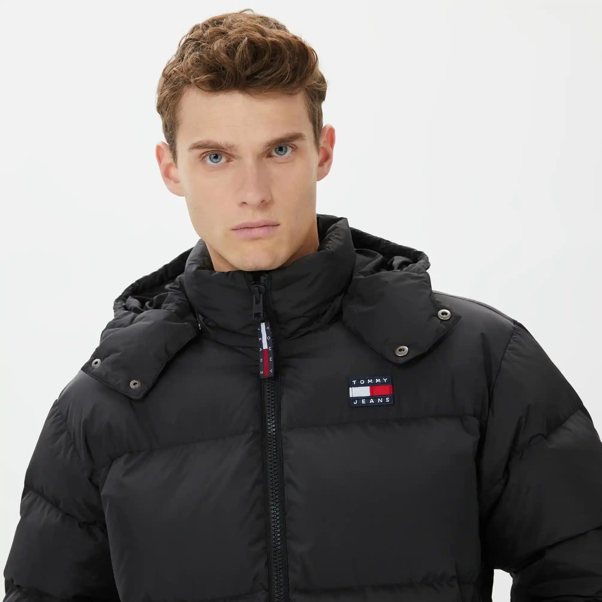 Tommy Alaska Mont: Şık ve Fonksiyonel Kış Modası Trendleri ve Tasarım Özellikleri