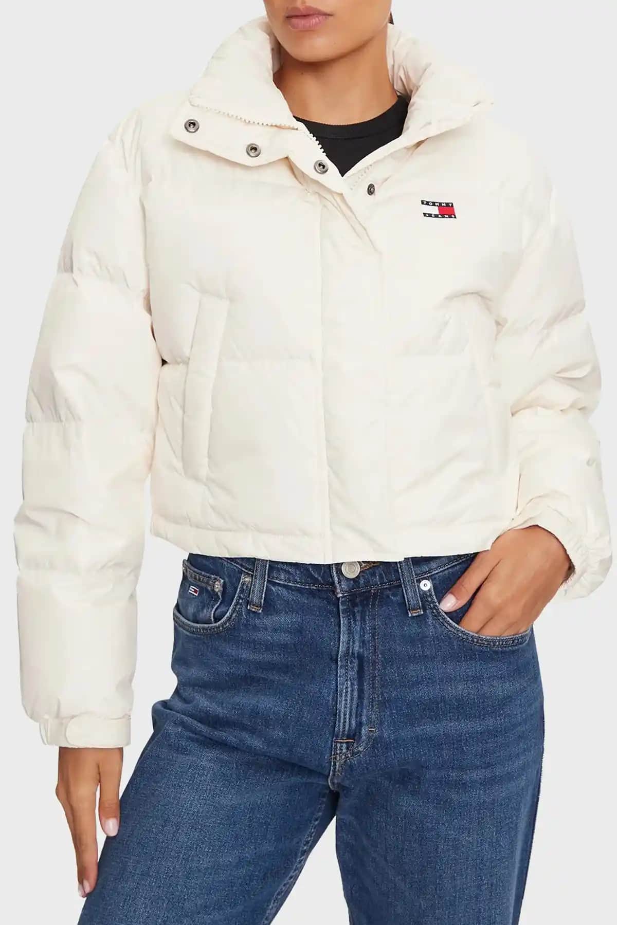 Tommy Bayan Montları: Şıklık ve Fonksiyonelliği Bir Arada Sunan Moda Parçası