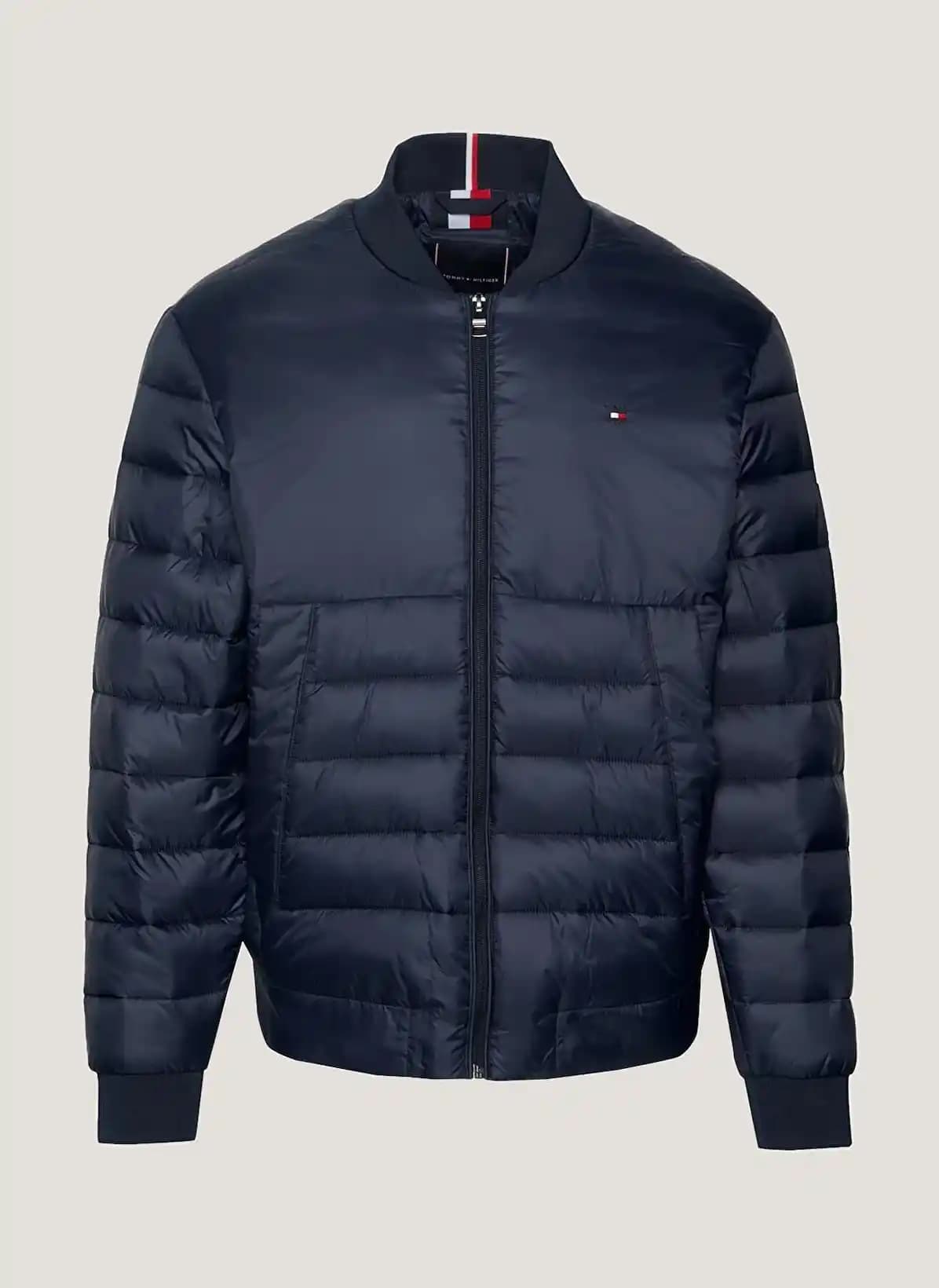 Tommy Hilfiger Sarı Mont Koleksiyonu: Modern ve Enerjik Stil İçin Şık Seçenekler