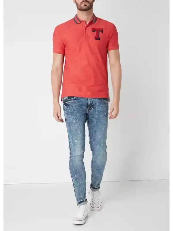 Tommy Yakalı Tişörtler: Moda Dünyasında Şıklık ve Rahatlığın Birleşimi