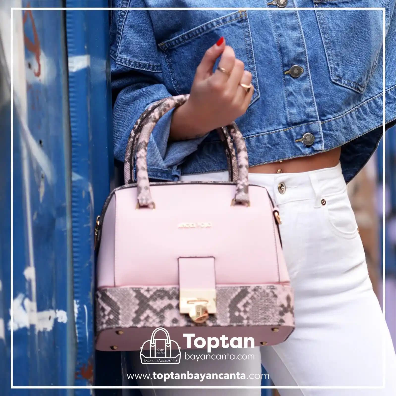 Toptan Bayan Çanta Satışında Trendler ve Başarı İçin Stratejiler