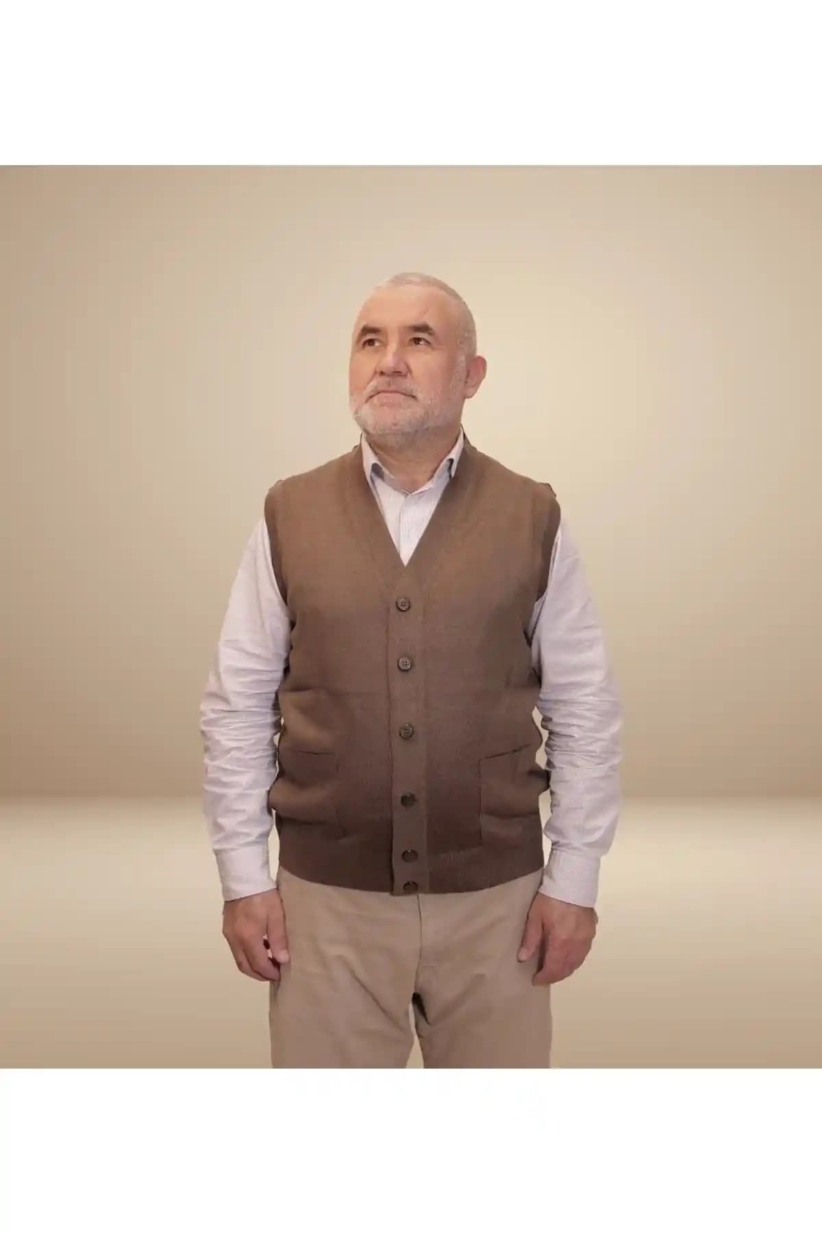 Triko Baba Yeleği Modası ve Güncel Trendler Hakkında Kapsamlı Bilgi