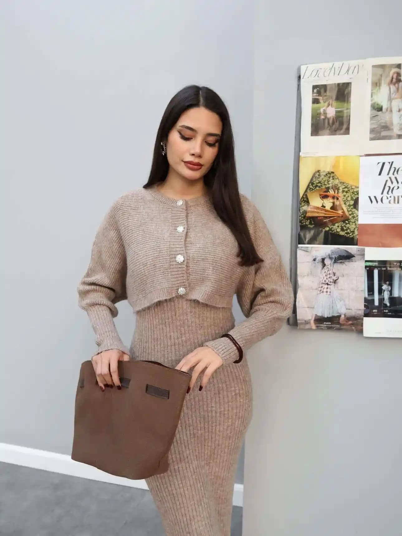 Triko Takım Elbise Modasında Rahatlık ve Şıklığın Modern Buluşması