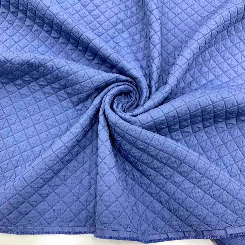 Ucuz Kapitone Kumaş ile Moda ve Dekorasyonda Ekonomik Şıklık Yaratın