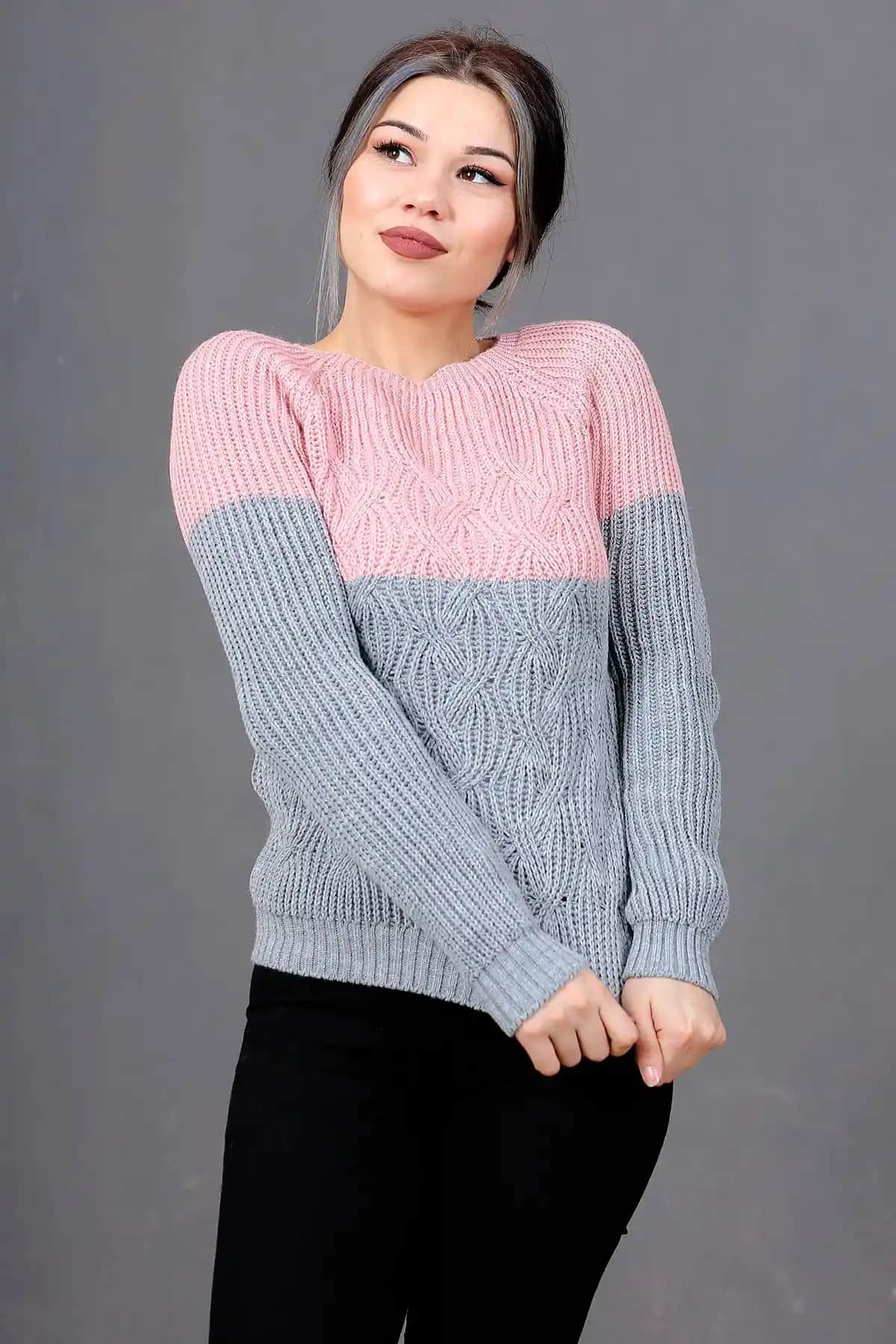 Ucuz Triko Kazaklar: Moda ve Bütçe Dengesi Sağlayan Ekonomik Seçenekler