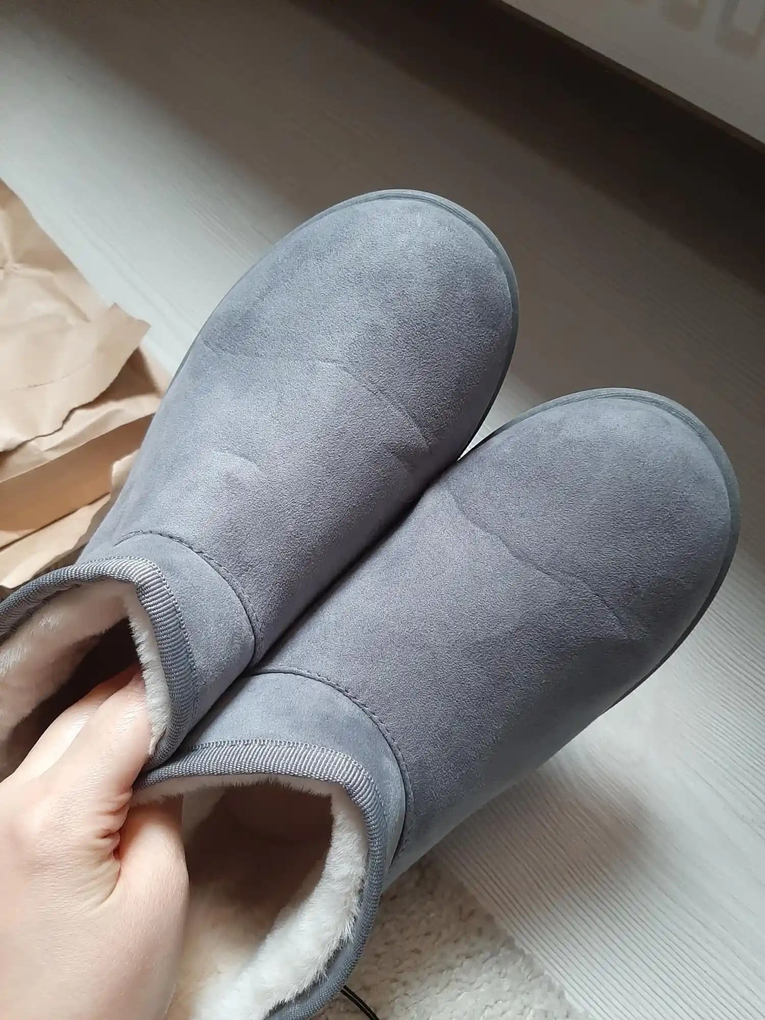 Ugg Bot Muadili Nedir ve Moda Trendleriyle Uyumlu Alternatifler Nelerdir