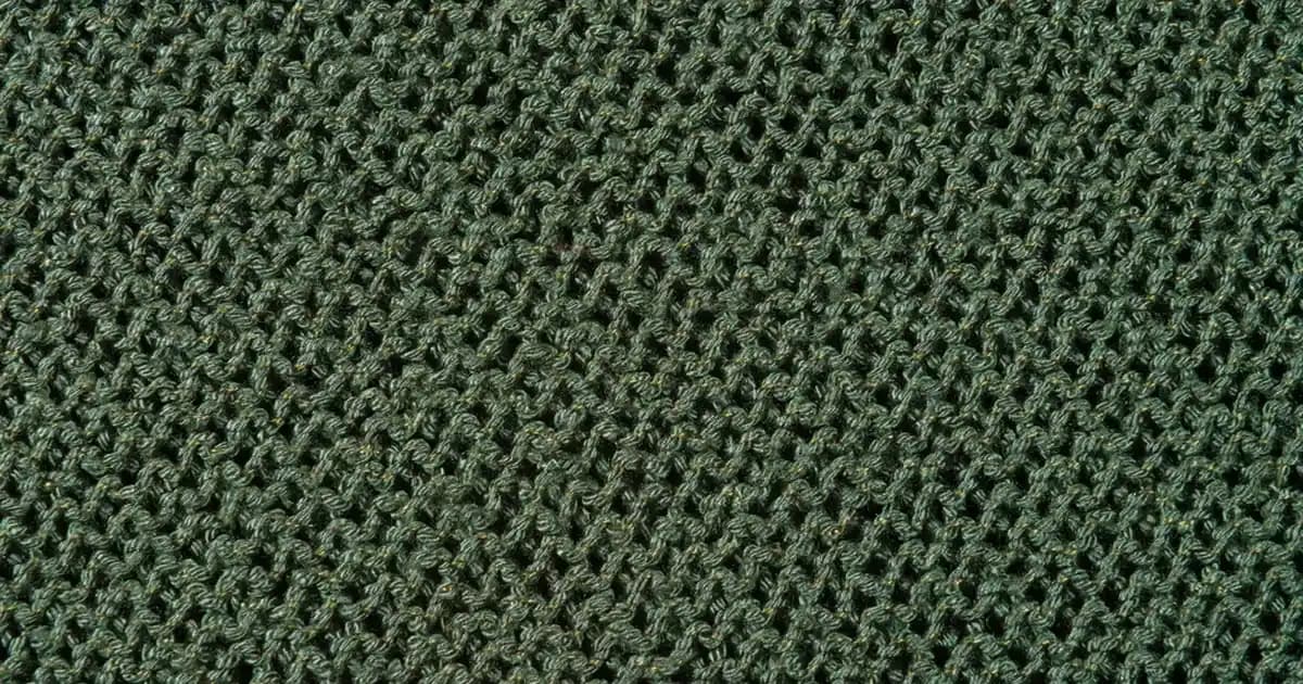 UGG Kalın Tabanlı Ayakkabılar: Konfor ve Şıklığın Modern Moda İfadesi