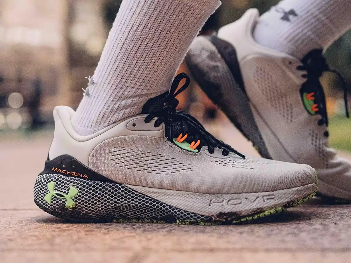 Under Armour HOVR Machina: Teknoloji ve Moda ile Şıklığın Yeni Simgesi