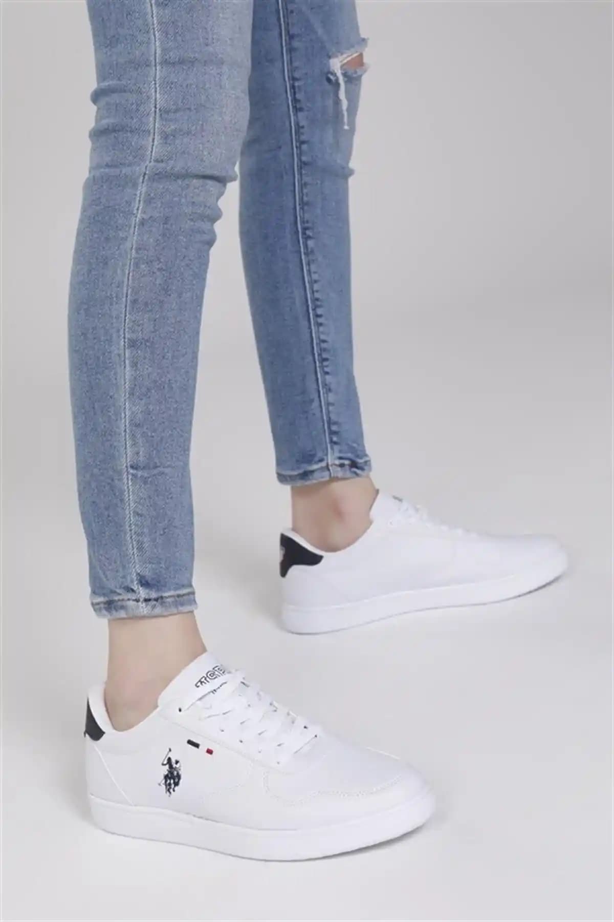 USPA Polo Erkek Ayakkabıları: Şıklık ve Fonksiyonelliğin Modern Buluşması