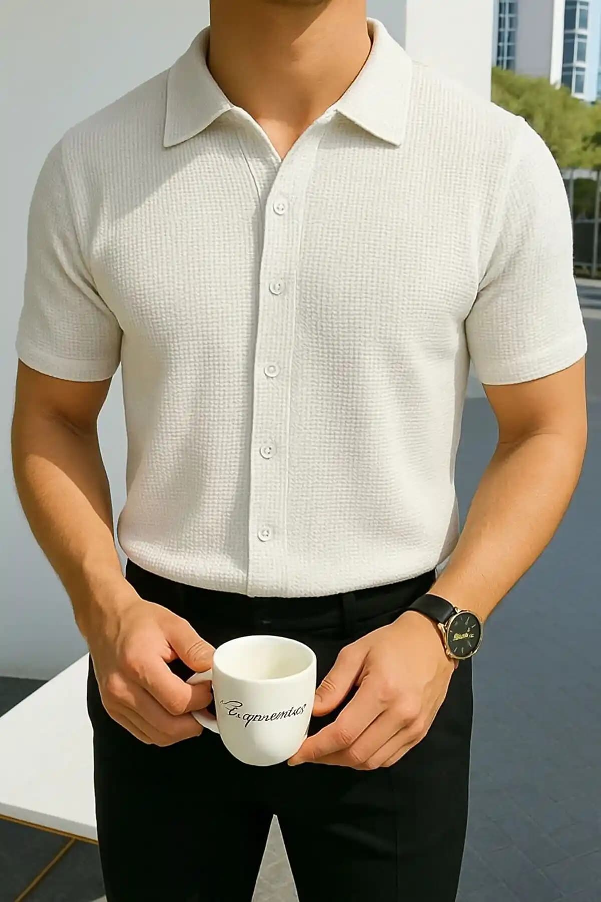 Ütü İstemeyen Gömlek Kumaşlarıyla Şıklık ve Pratiklik Sağlayan En İyi Seçenekler