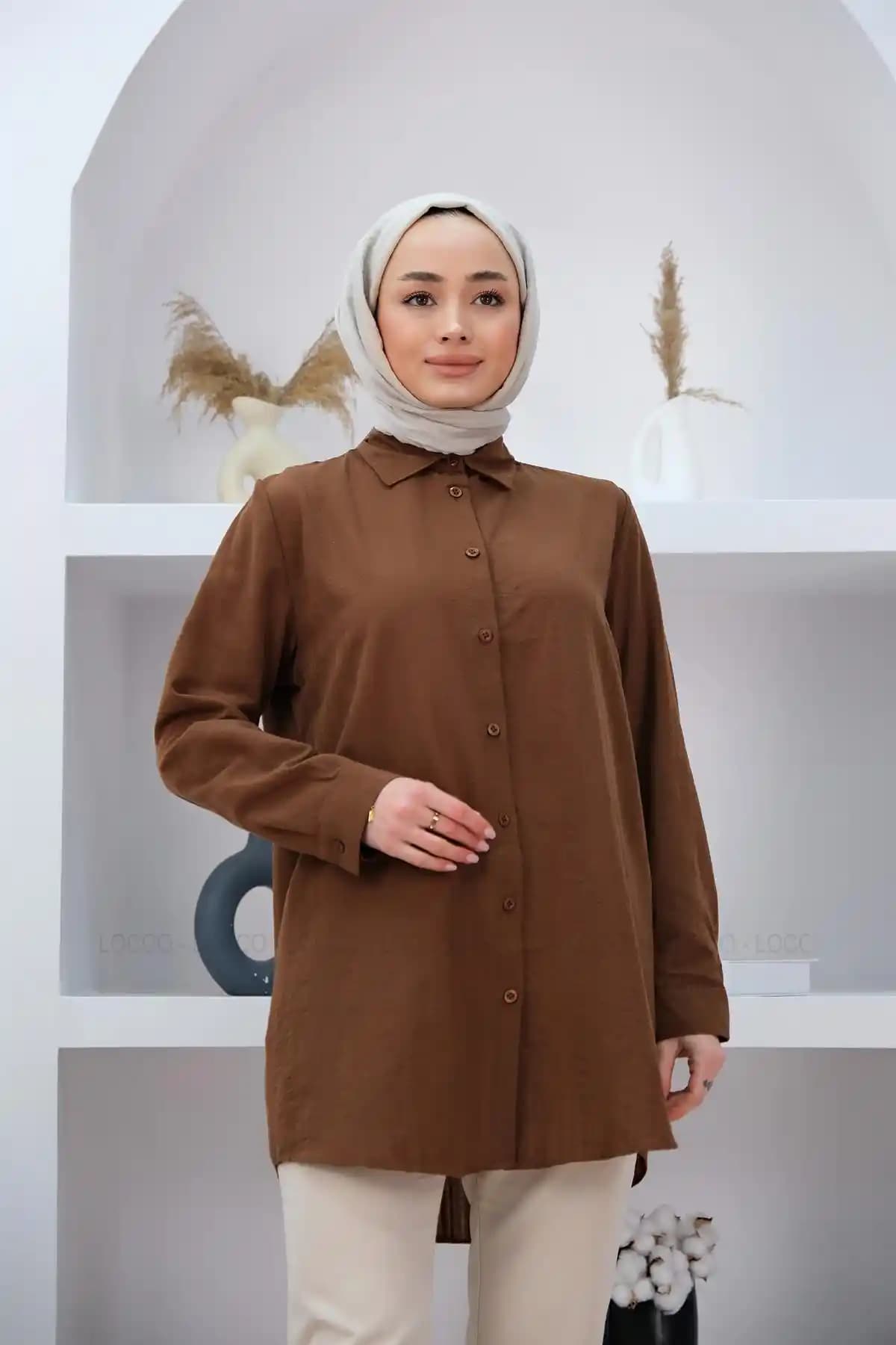 Uzun Gömlek Modasında Güncel Trendler ve Stil İpuçları 2023