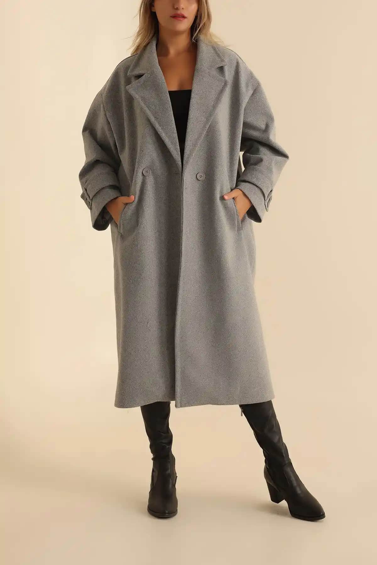 Uzun Kaşe Kaban Modasında Güncel Trendler ve Kombinasyon Önerileri