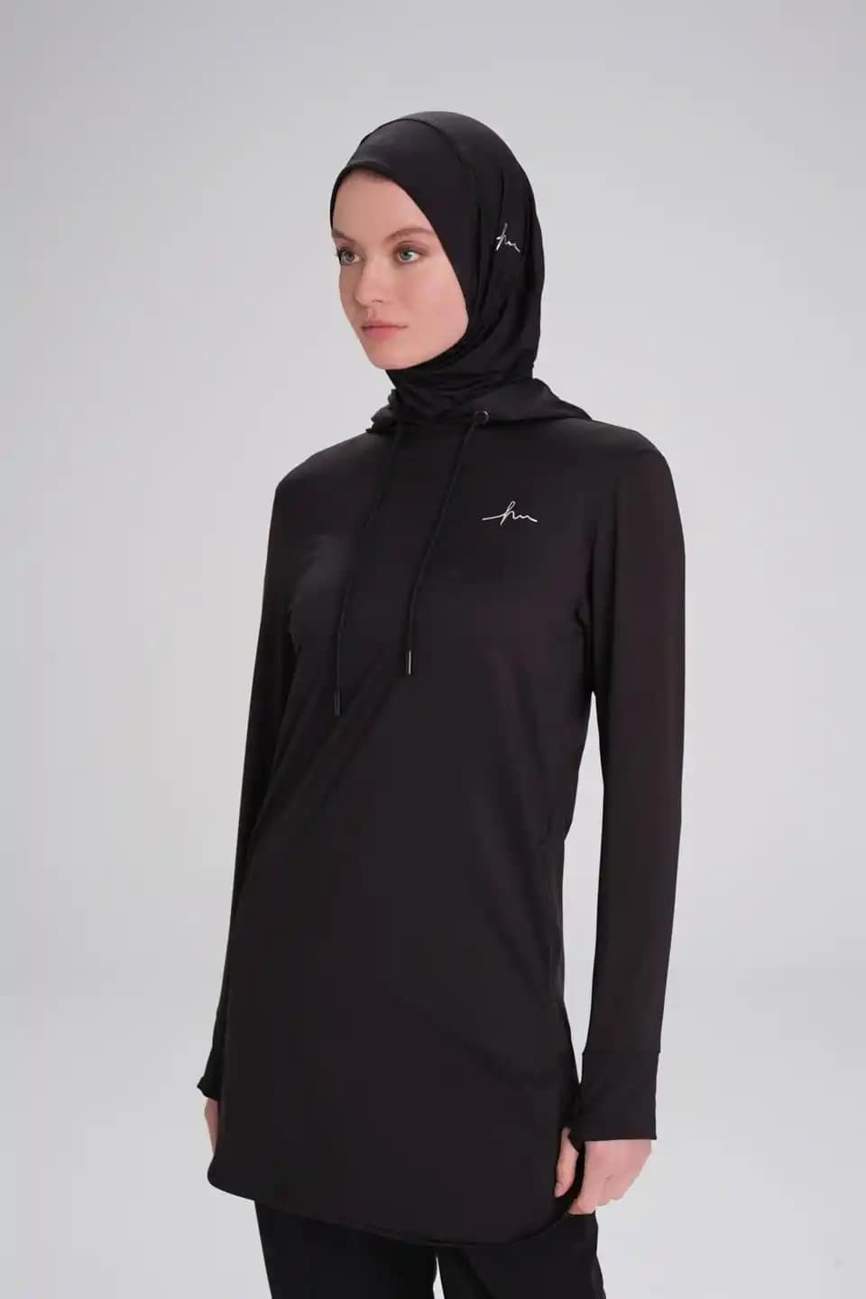 Uzun Kollu Antrenman Tişörtleri: Spor ve Moda Trendlerini Yansıtan Stil ve Fonksiyonellik