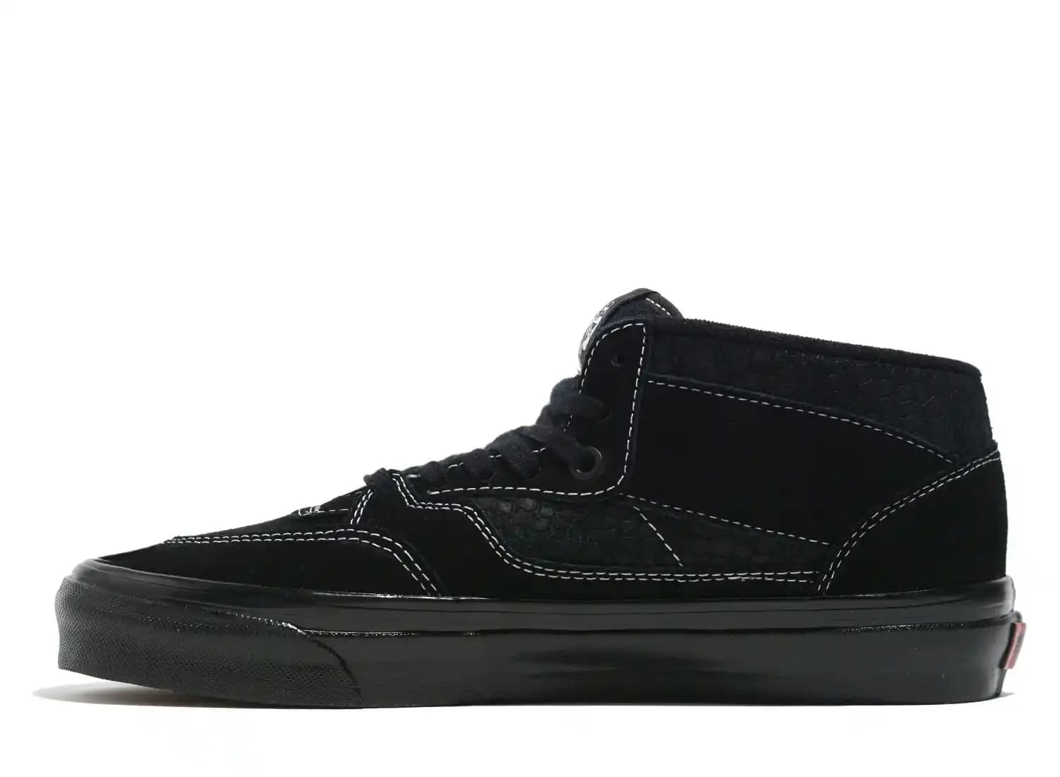 Vans Half Cab 33 DX Modanın Güncel Sokak Stili İçin İdeal Seçeneği