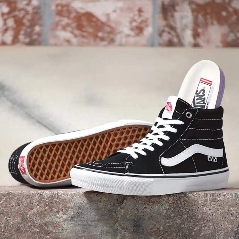 Vans Hi Sk8 Moda Dünyasında Kendine Özgü Bir İkon Haline Geliyor