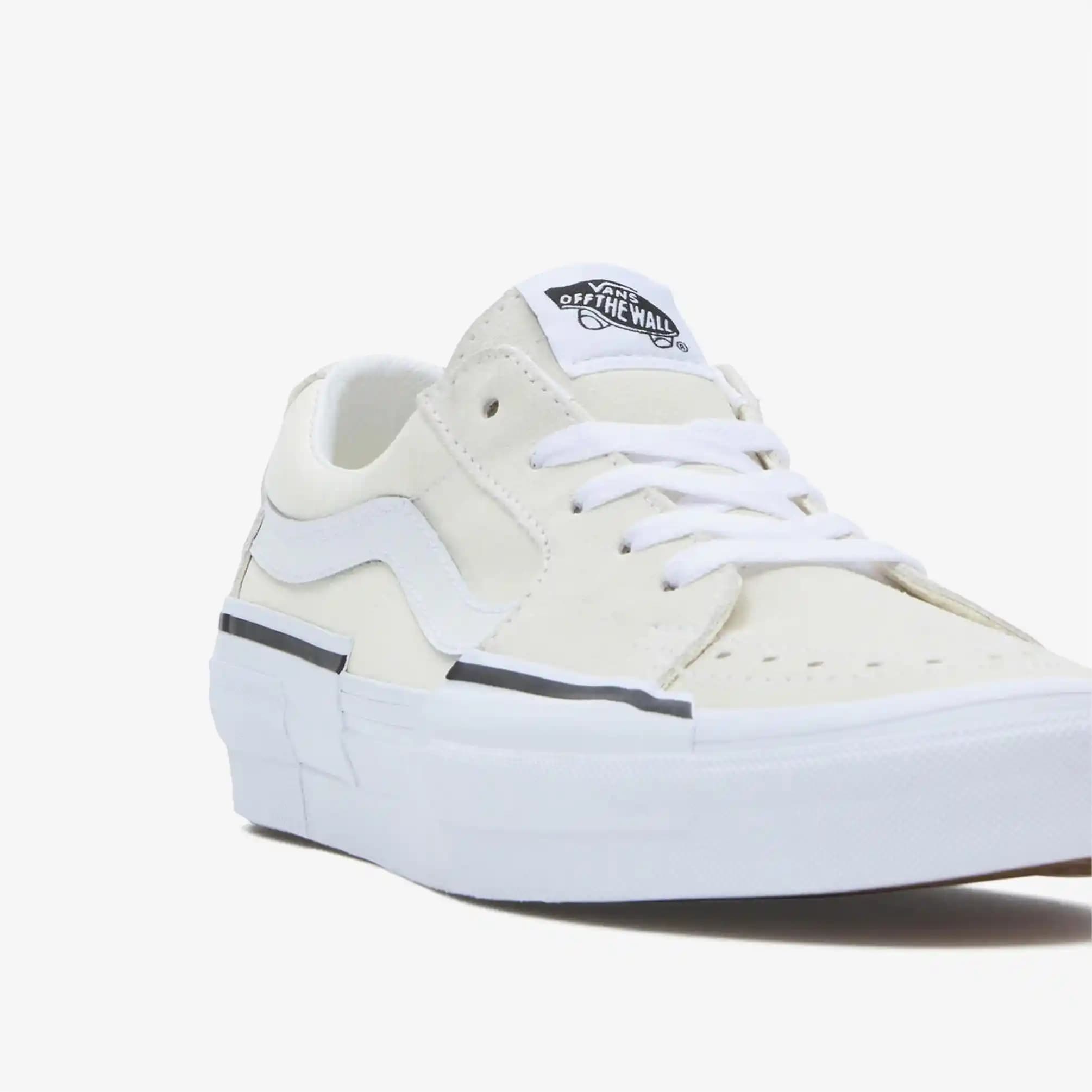 Vans Krem Kadın Ayakkabıları: Moda ve Stil İçin Çok Yönlü Kombinasyon Önerileri