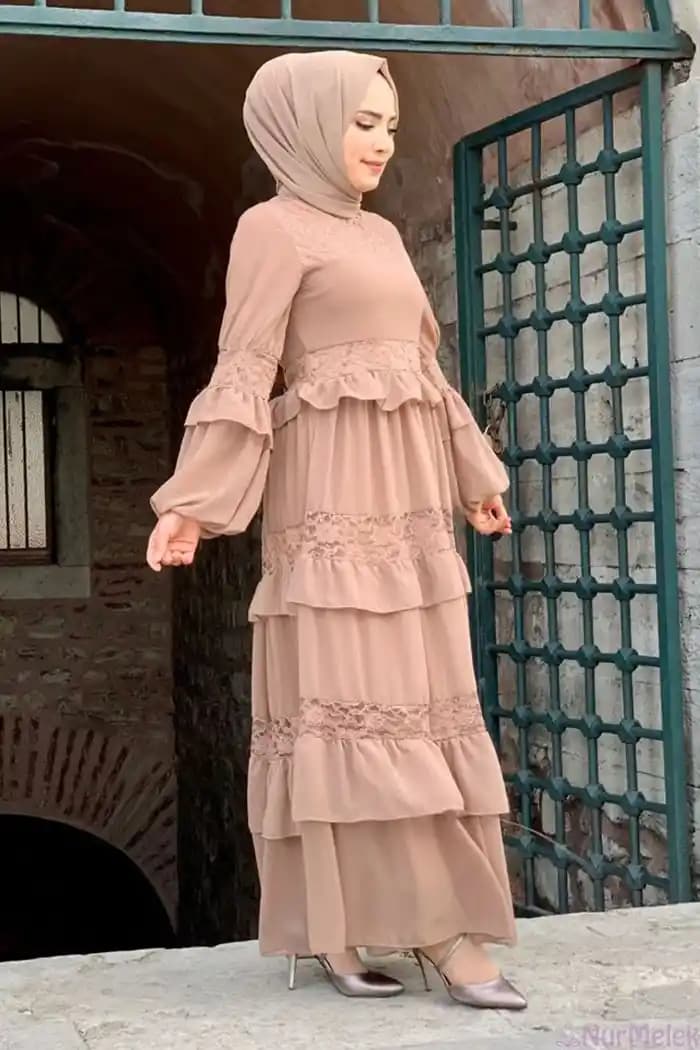 Vizon Elbise Kombinleri ve Moda Trendleri: Zamansız Şıklığın Anahtarları