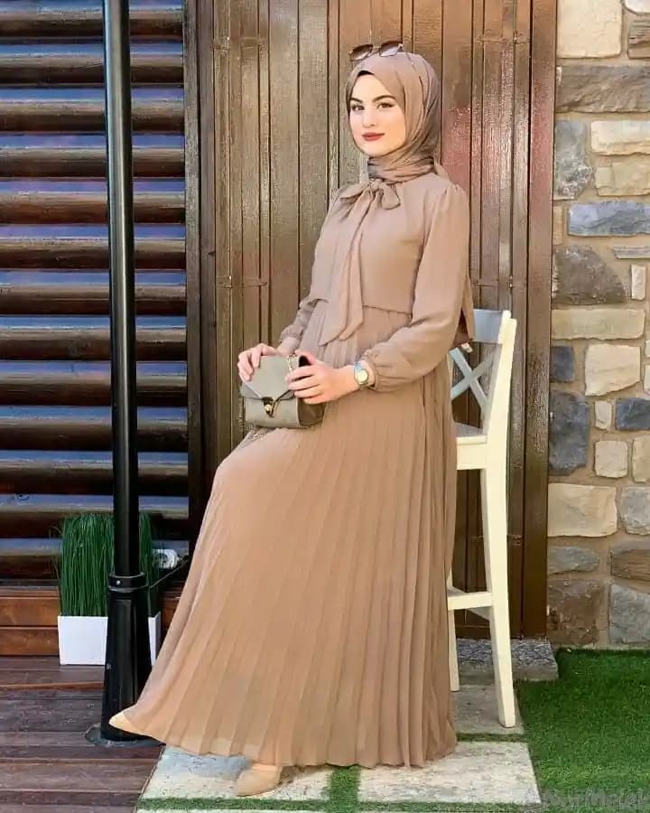 Vizon Renk Kombinleri: Moda Dünyasında Zarafet ve Şıklığın Anahtarı