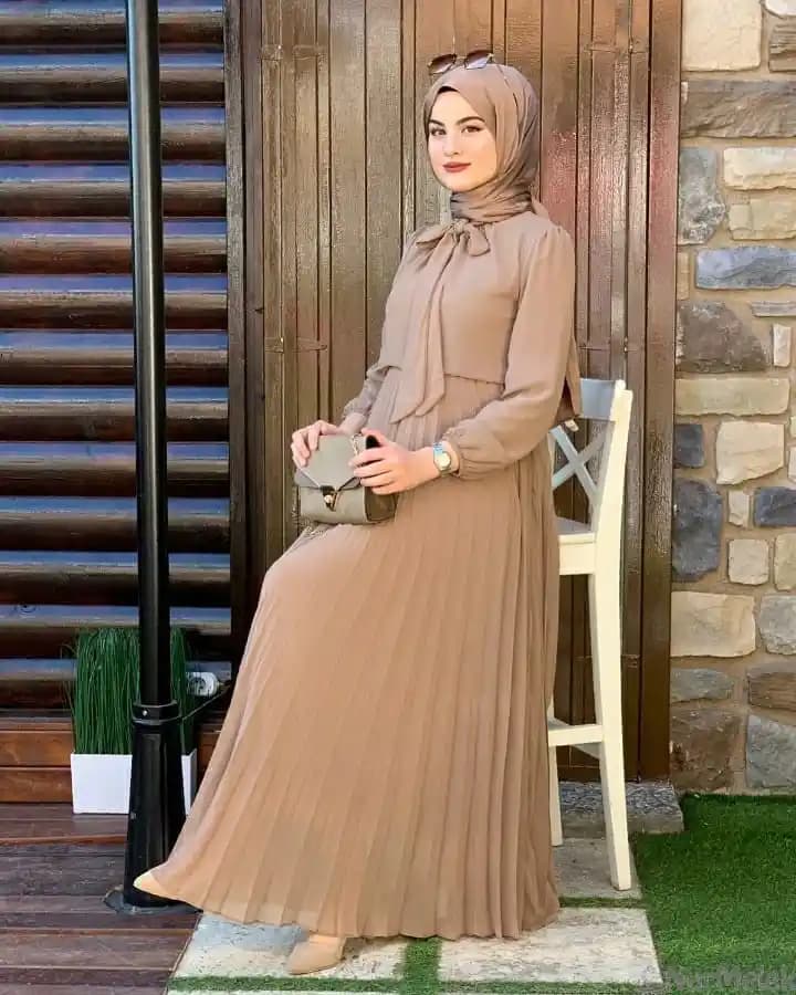 Vizon Renk Tonları: Moda Dünyasında Zamansız Şıklığın Anahtarı ve Kombinasyon İpuçları