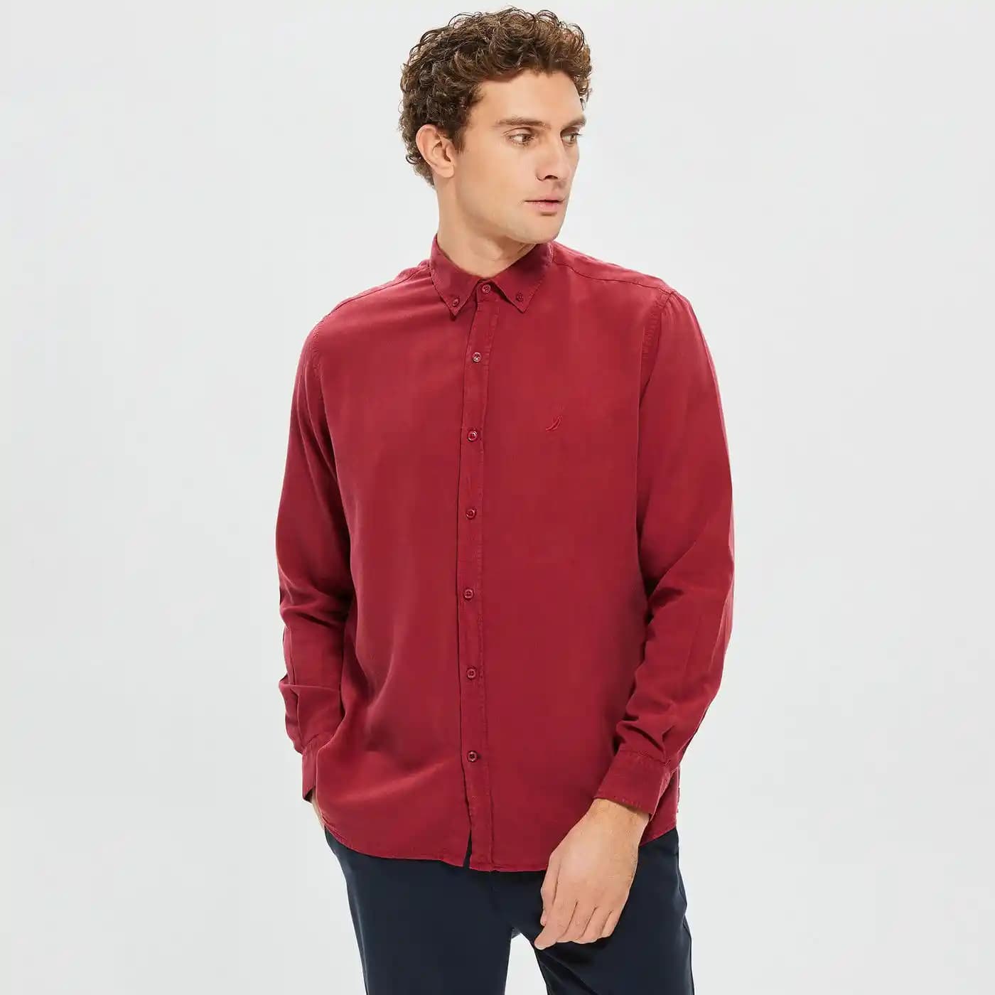 XL Gömlek Modasında Güncel Trendler ve Doğru Seçim İpuçları