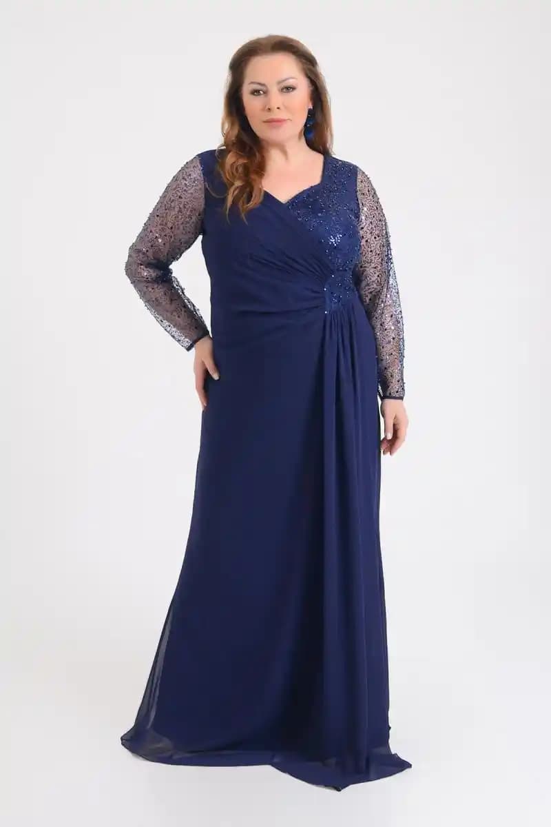 XXL Elbise Modelleri: Güncel Trendler ve Stil İpuçlarıyla Kendine Güven Artırıcı Seçenekler