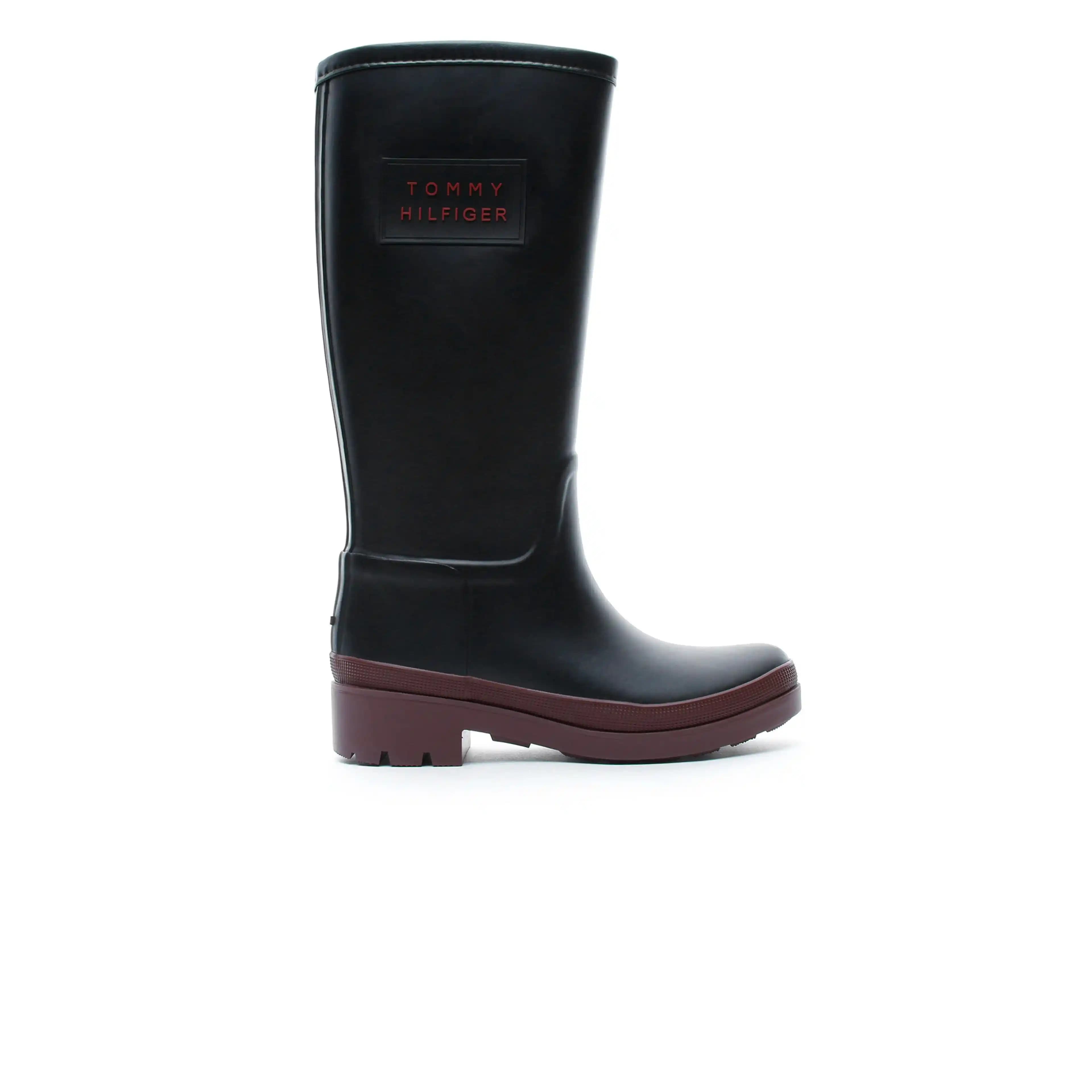 Yağmurda Şıklık: Tommy Marka ile Moda ve Fonksiyonellik Bir Arada