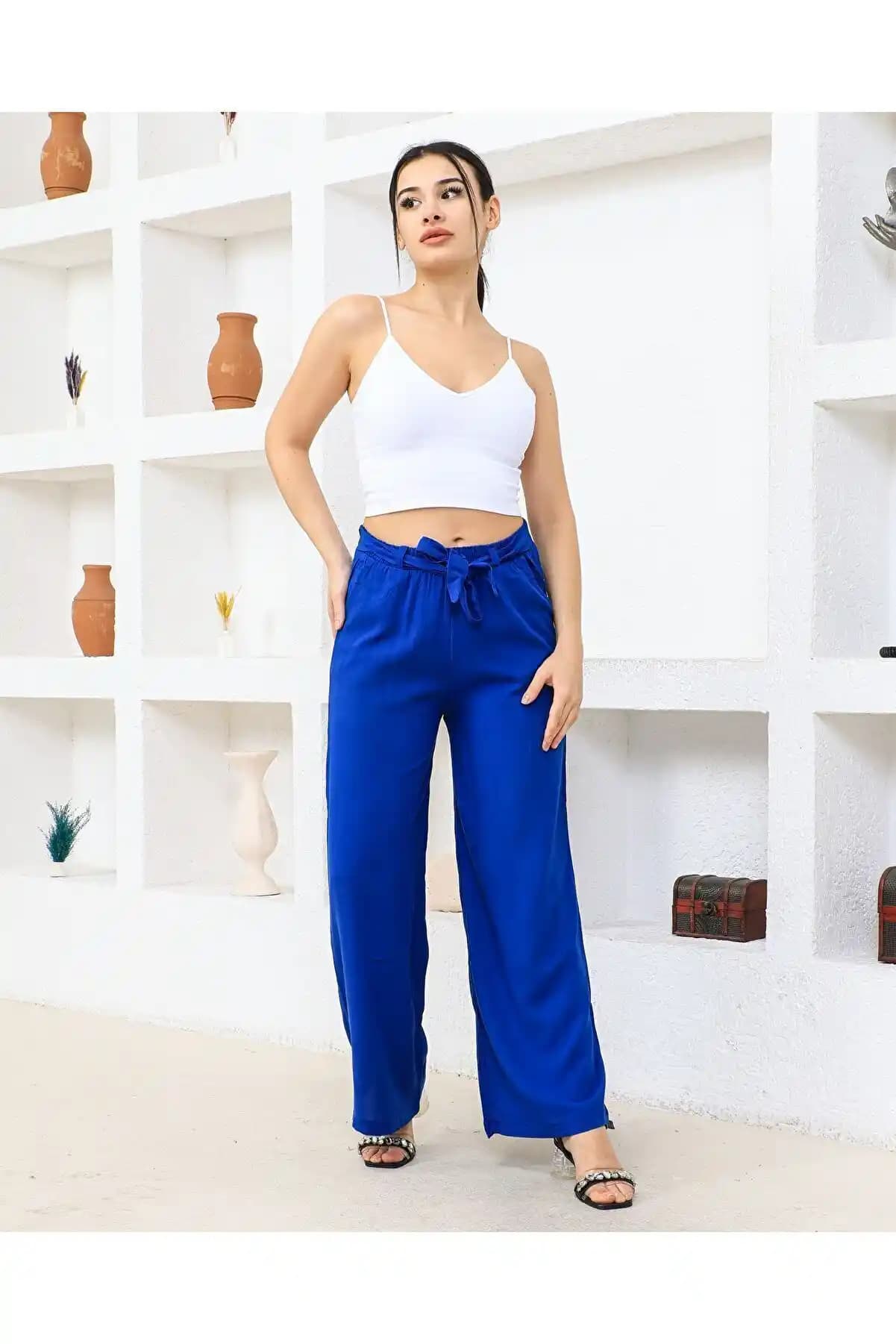 Yaz Aylarında Rahat ve Şık Kadın Bol Pantolon Seçenekleri