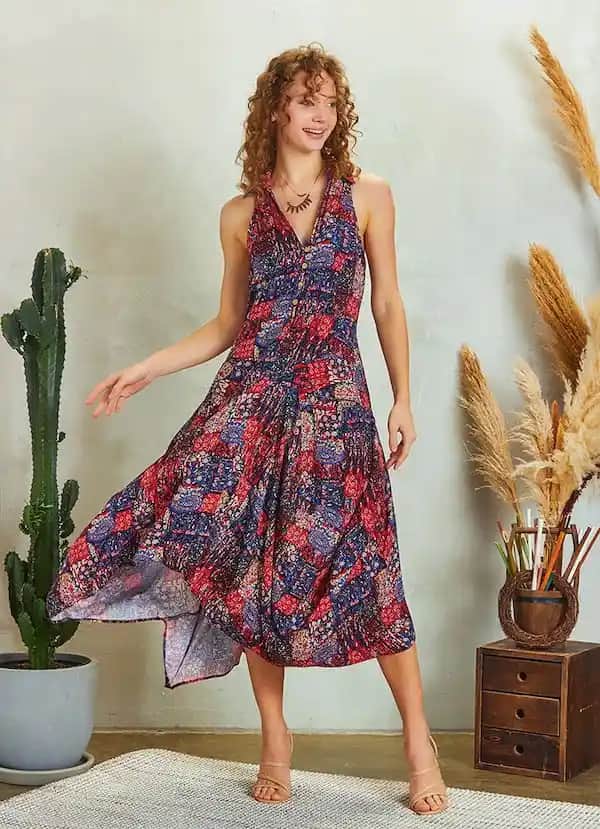 Yazlık Elbise Modelleri ve Trendleri: Konforlu ve Şık Seçenekler