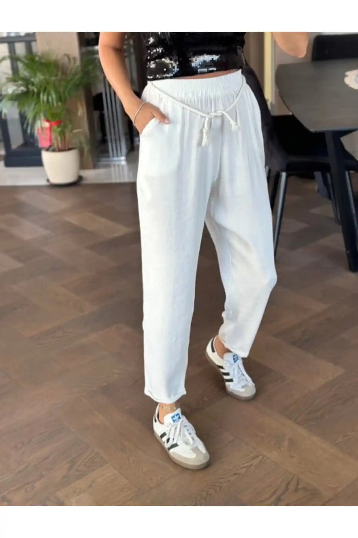 Yazlık Pantolon Seçenekleri ve Stil İpuçları: Rahat ve Şık Yaz Modası Rehberi