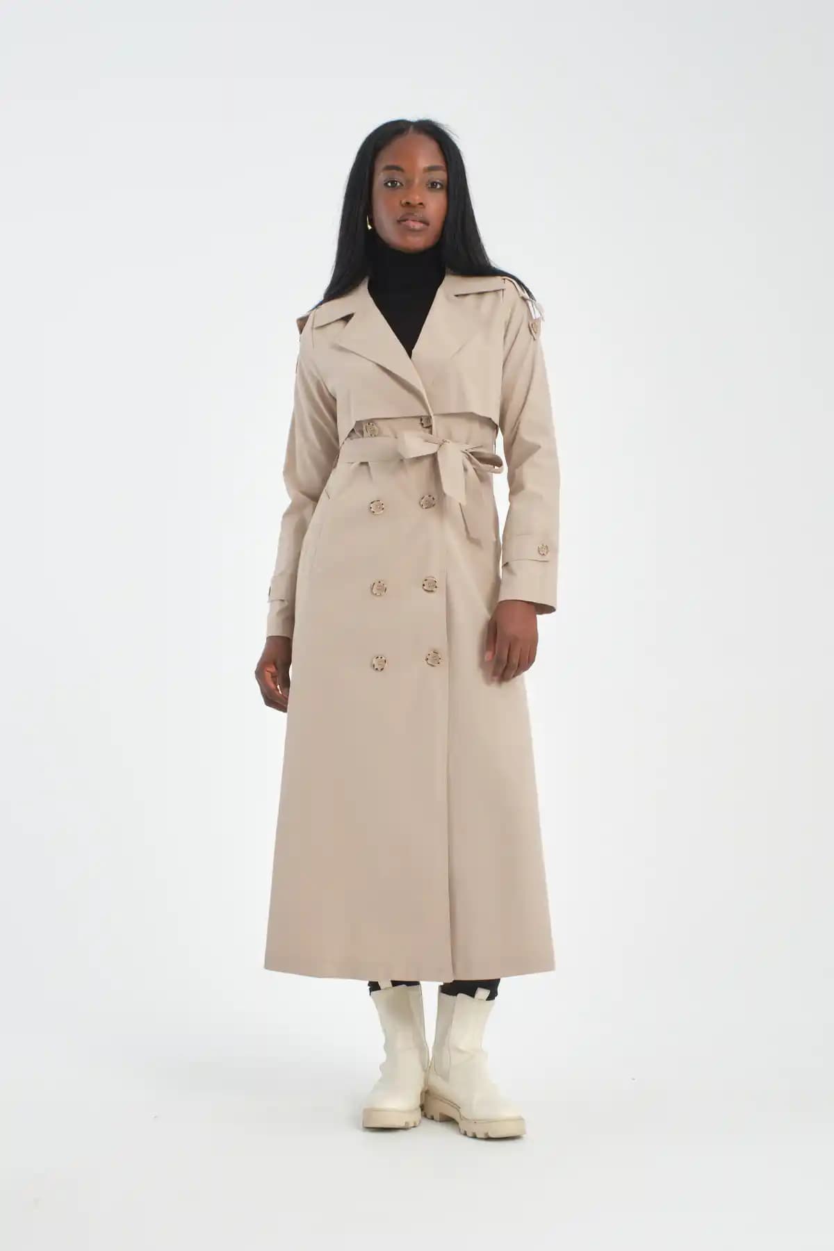 Yazlık Uzun Trençkotlar Modada Zarafet ve Konforun Buluşma Noktası