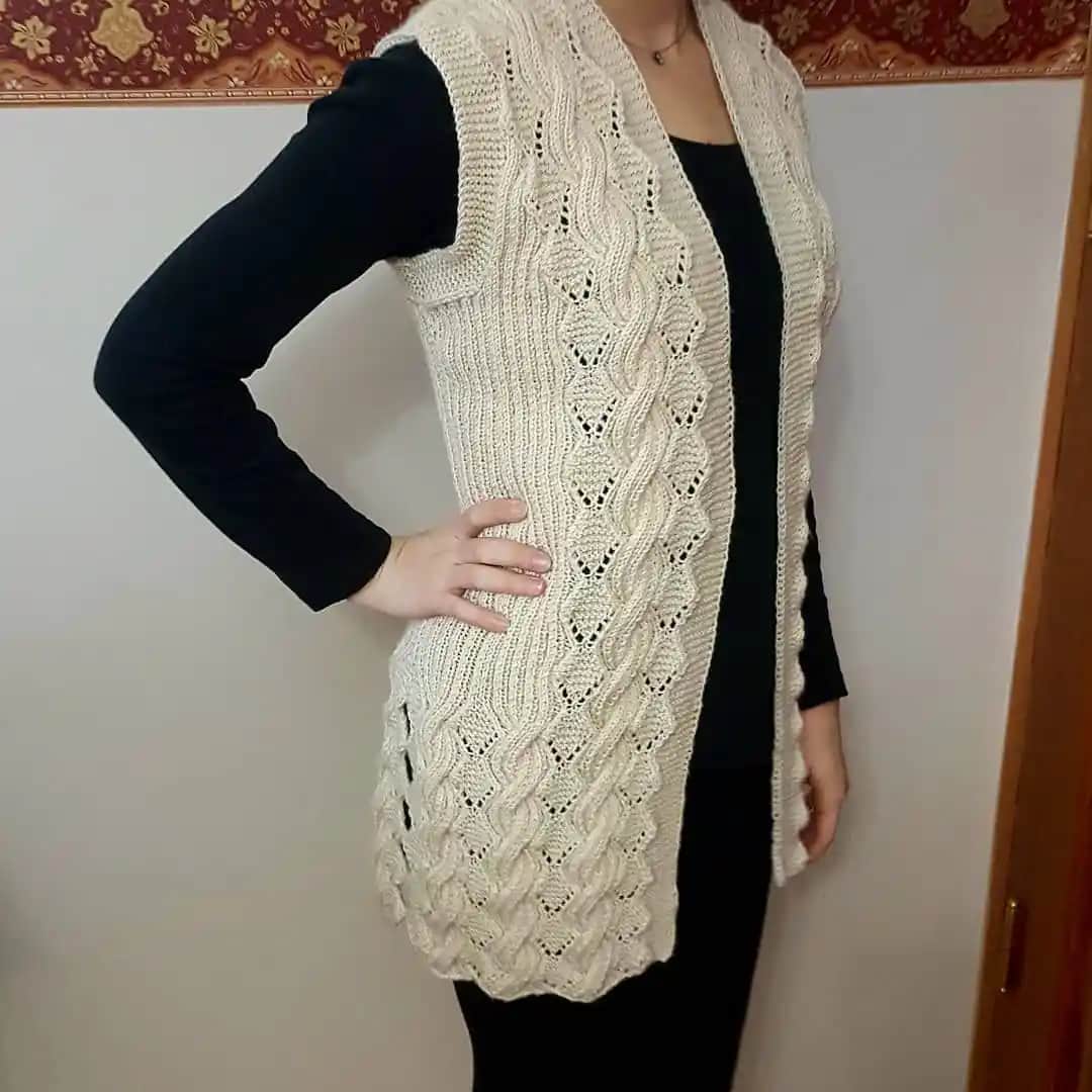 Yeni Bayan Yelek Modelleri ile Şık ve Fonksiyonel Kombinasyonlar Oluşturun