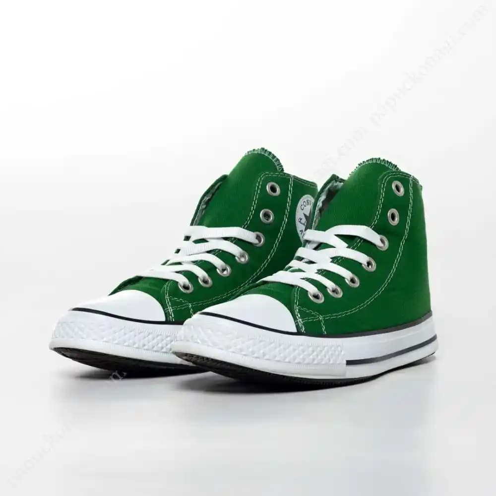 Yeşil Bilekli Converse Modasında Yeni Trendler ve Stil İpuçları