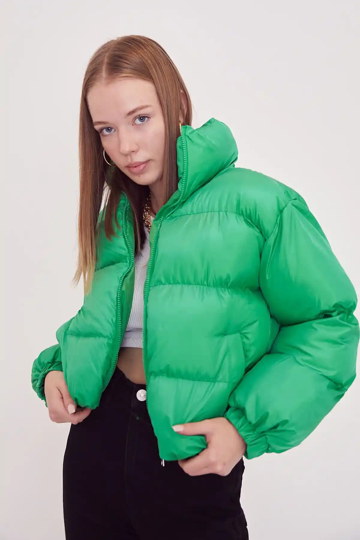 Yeşil Mont Modasında Güncel Trendler ve Kombinasyon İpuçları