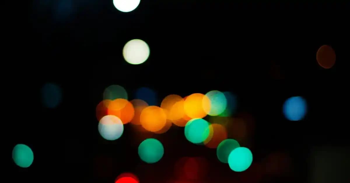 Yün Kravat: Kış Aylarında Şıklık ve Doğallık Sunan Moda Aksesuarı