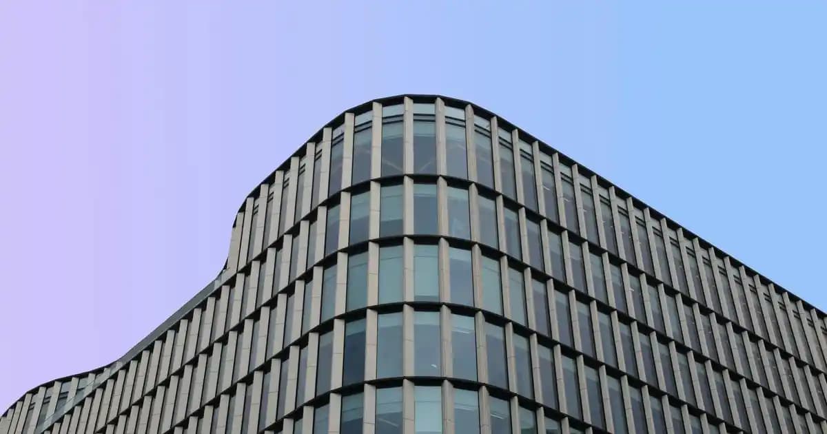 Yüzme Bonesi ve Moda Trendleri: Su Altında Stil ve İşlevselliğin Buluşması