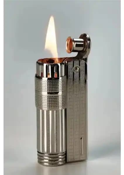 Dayanıklı Rüzgar Korumalı Benzinli Muhtar Çakmakları Güçlü ve Şık Tasarımıyla Öne Çıkıyor