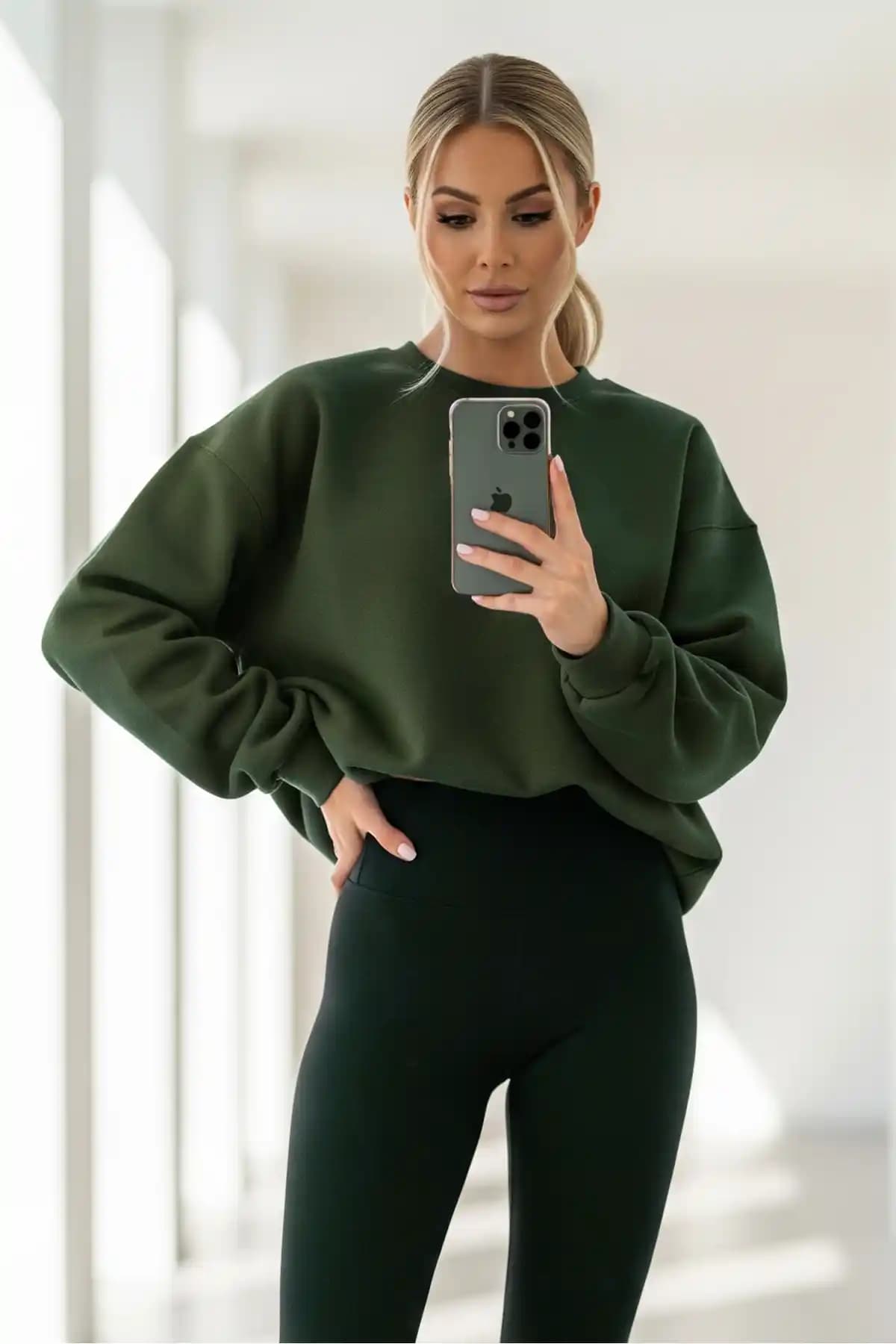 COMBİNE MİCHAİL Kadın Oversize Kışlık Çağla Yeşili Sweatshirt Modern ve Rahat Tasarım