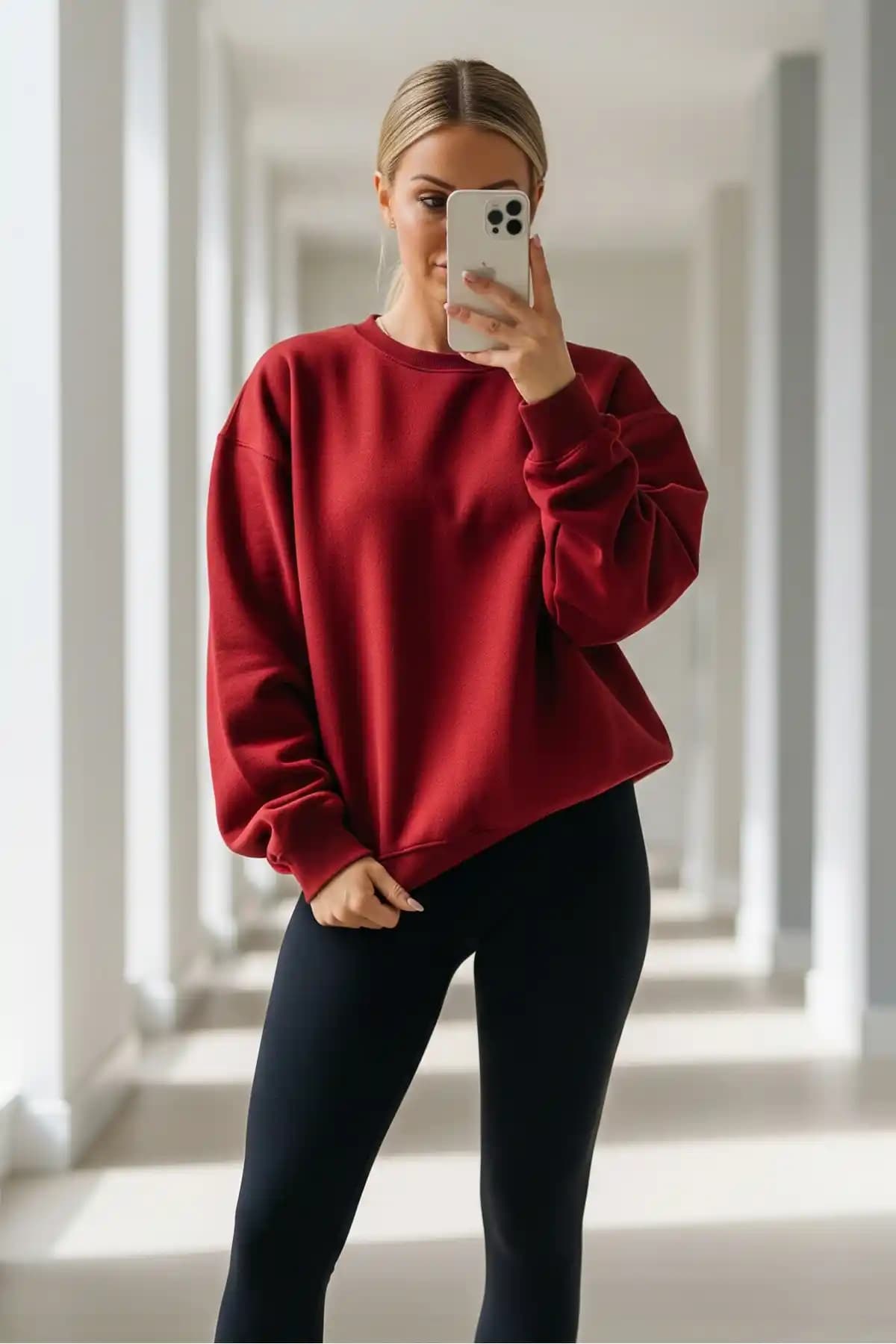 Kadın Oversize Kışlık Kırmızı Sweatshirt Modern ve Rahat Tasarım