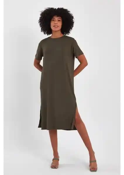 Alexander Gardi Yırtmaçlı Basic Elbise Siyah Tişört Modeli Rahat ve Şık Tasarım