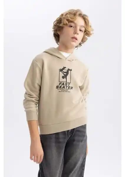 DeFacto Erkek Çocuk Baskılı Kapüşonlu Kalın Sweatshirt B8998A823CW İnceleme ve Özellikleri