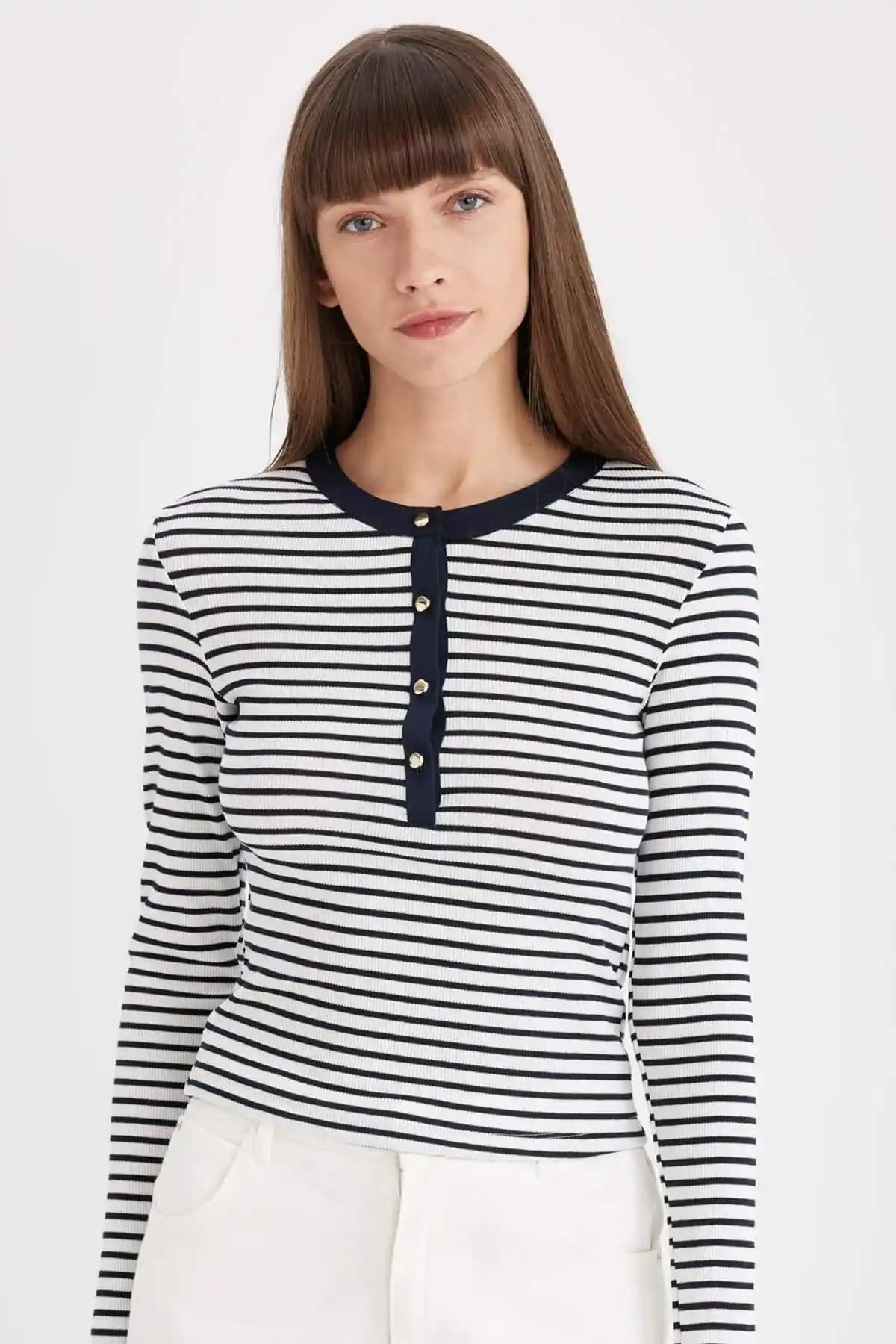 Defacto Slim Fit Dar Kesim Bisiklet Yaka Çizgili Fitilli Kaşkorse Uzun Kollu Tişört