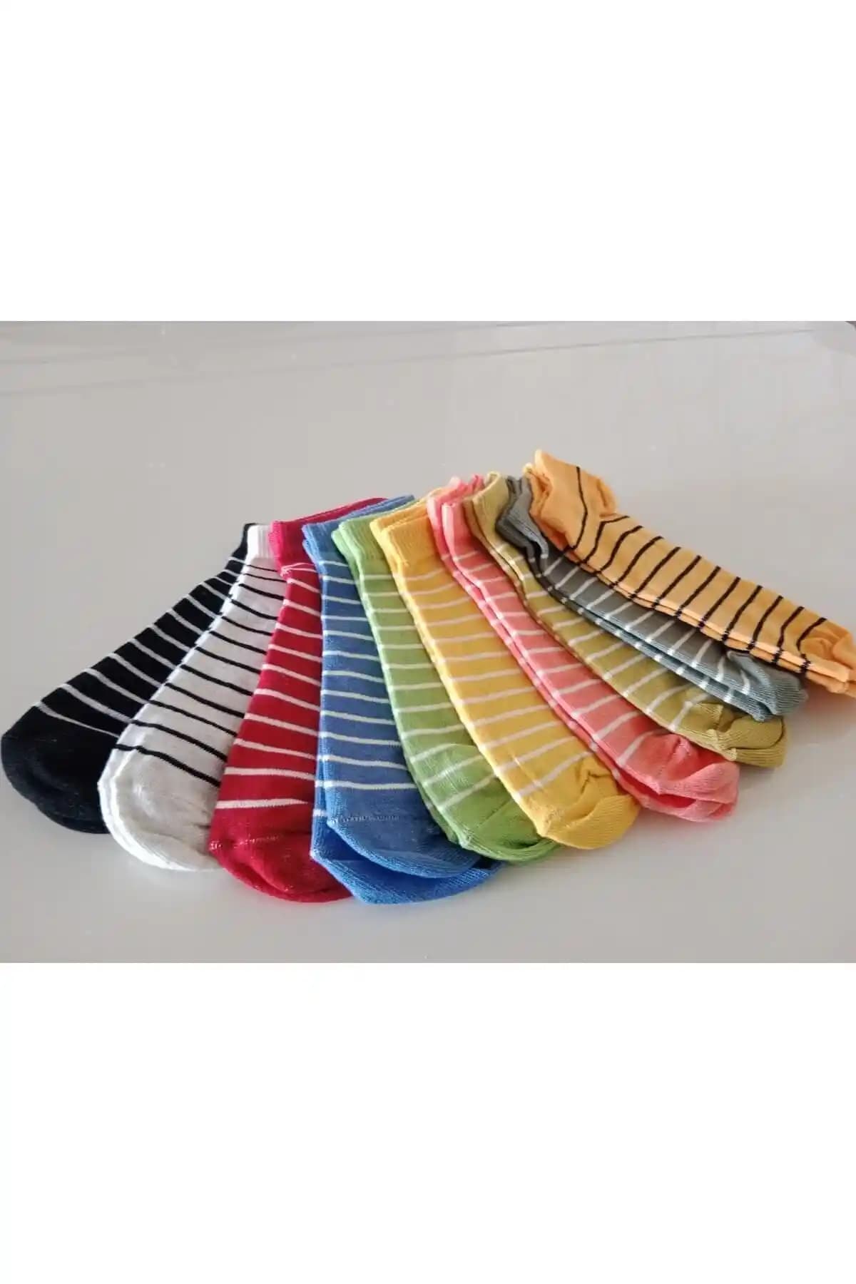 DERMINA Çember Desenli Patik Çorap 8’li Paketi – Kadınlar İçin Renkli ve Rahat Seçenekler