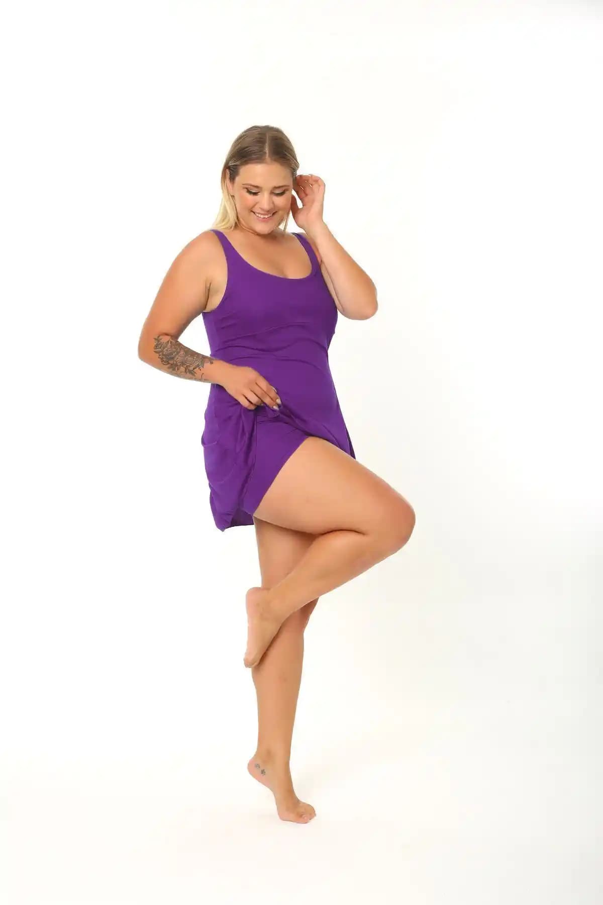 Swana Kadın Mor Şortlu Etekli Askılı Büyük Beden Mayo - Şıklık ve Konfor