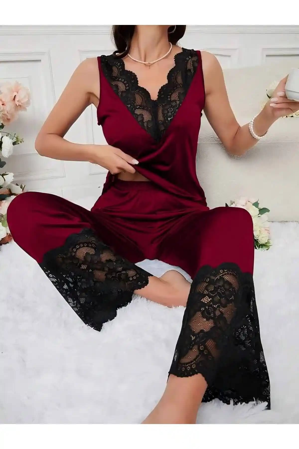 Aura Kadın Pijama Takımları Karşılaştırması: Rahatlık ve Şıklık İçin En İyi Seçenekler