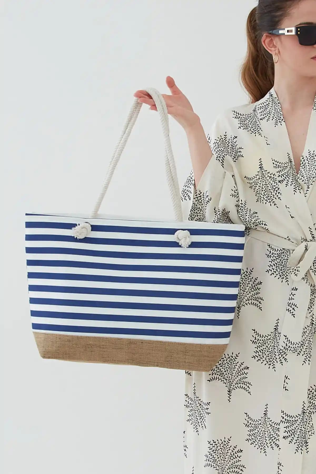 Bakacstore ve GreandBags Kadın Plaj Çantası Karşılaştırması ve Seçim Rehberi