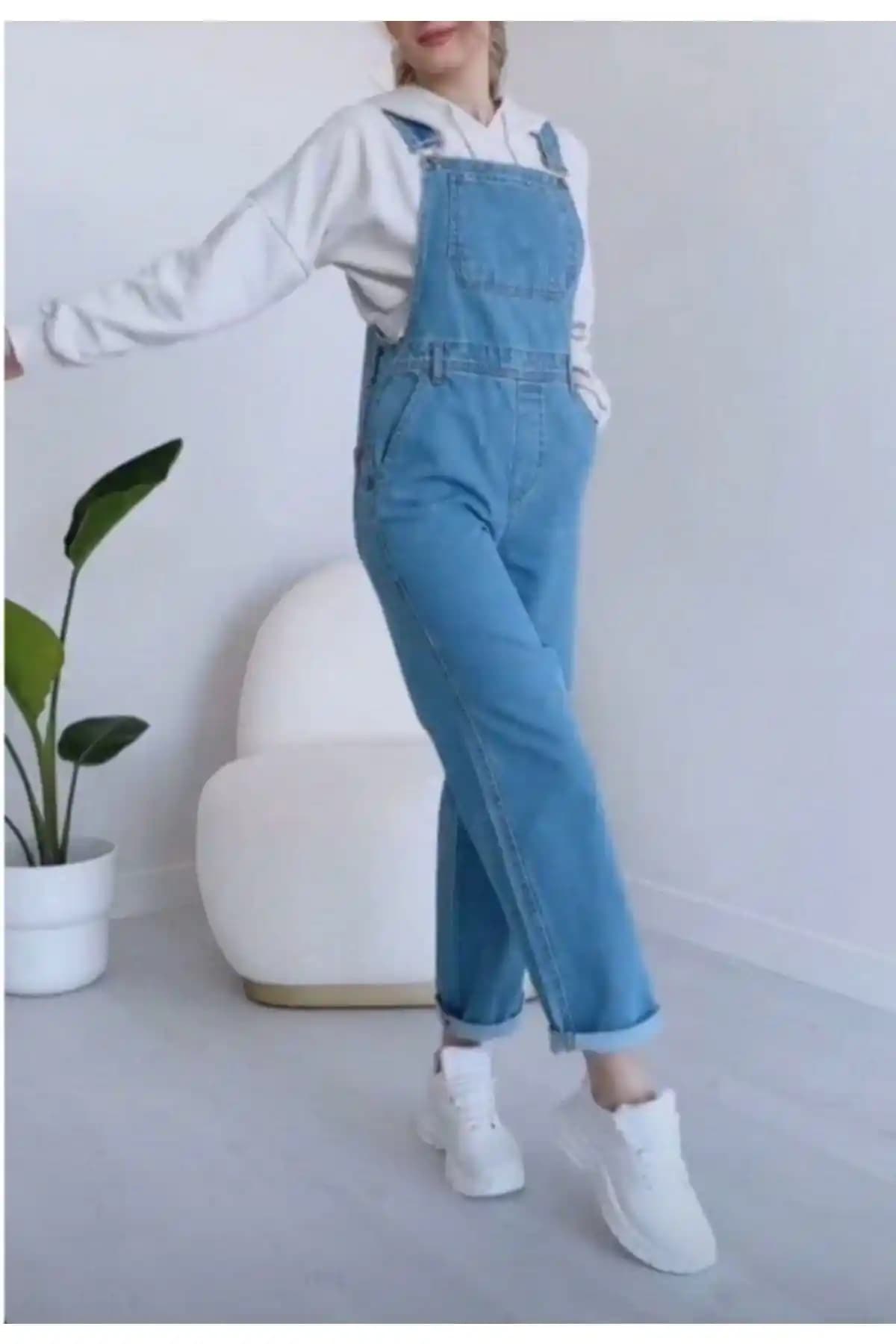 BelezaStore Kadın Açık Mavi Denim Tulum: Günlük Şıklık ve Rahatlık İçin Uygun Bir Seçenek