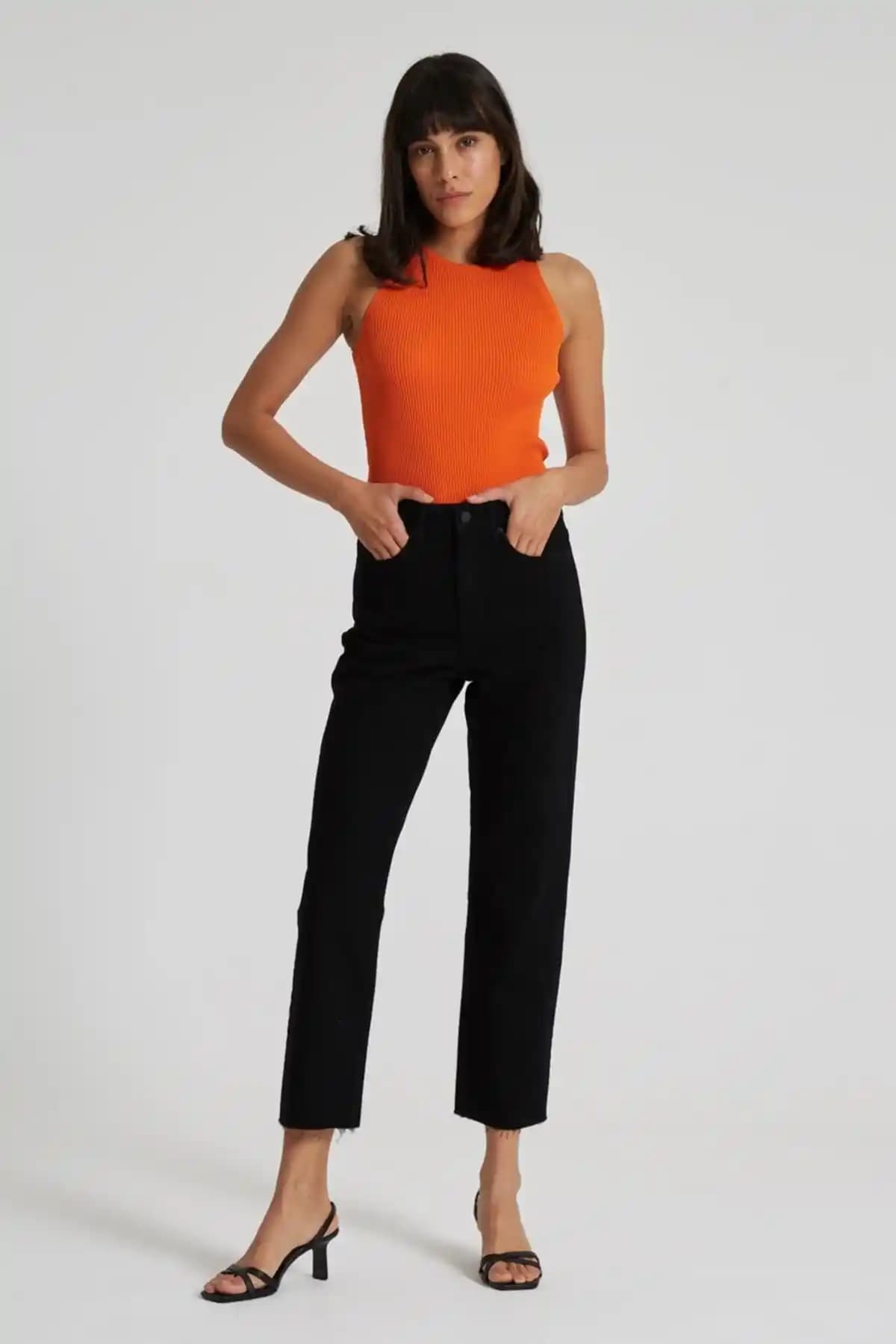 Cross Jeans Elıza Crop Siyah Pantolon - Modern ve Rahat Günlük Giyim İçin Uygun