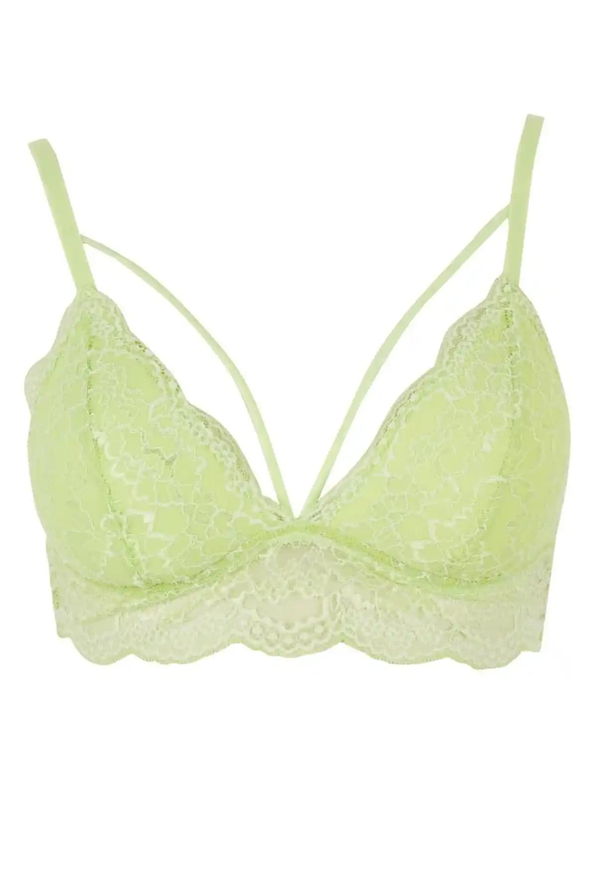 Defacto Fall In Love Dantelli Pedli Triangle Bralet: Şık ve Konforlu Kadın İç Giyim Parçası