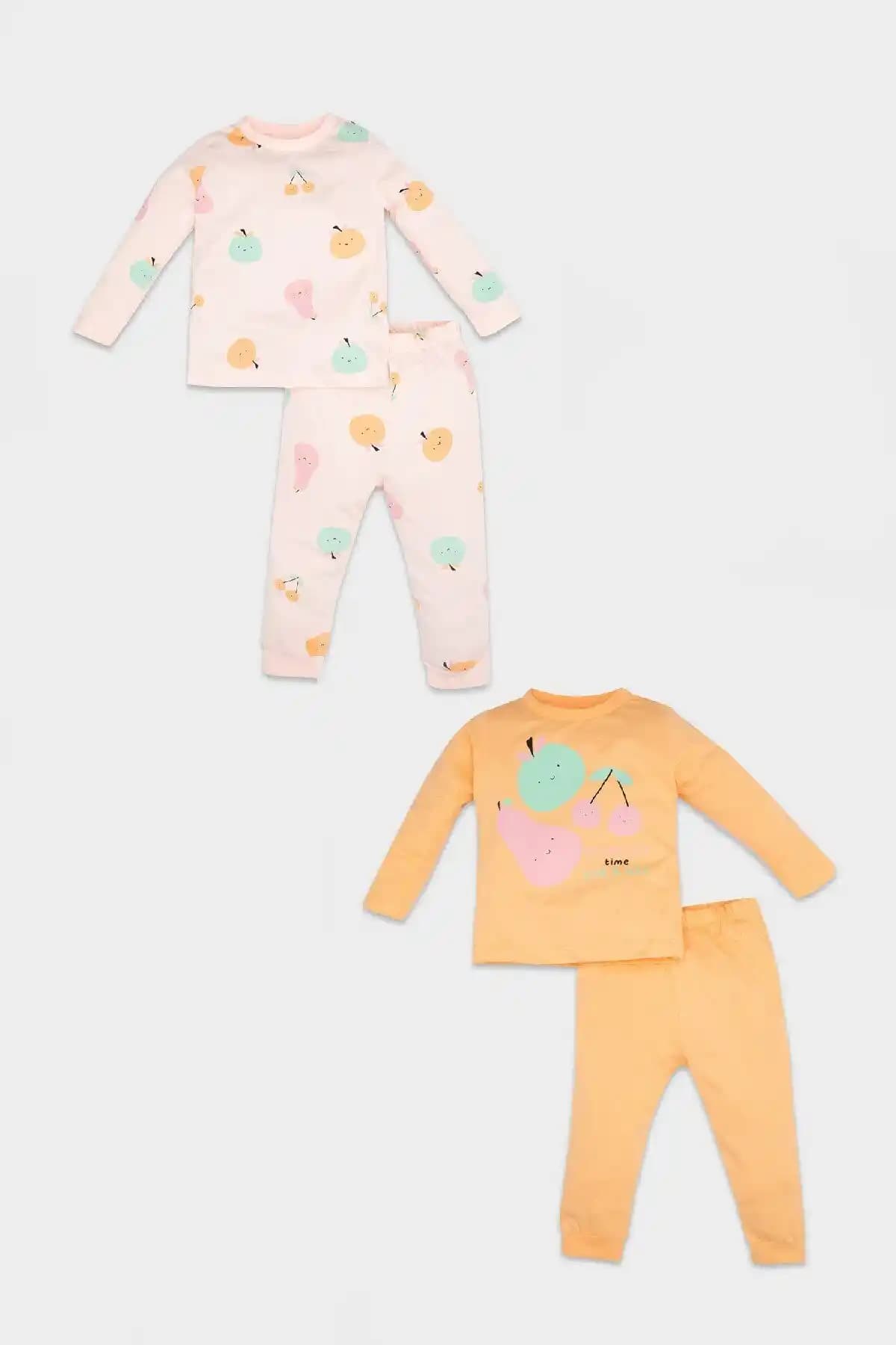 Defacto Kız Bebek Pijama Takımı: Konfor ve Şıklığı Bir Arada Sunar